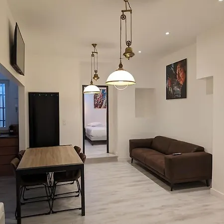 R'apparts T3 Industrial Spirit Apartment